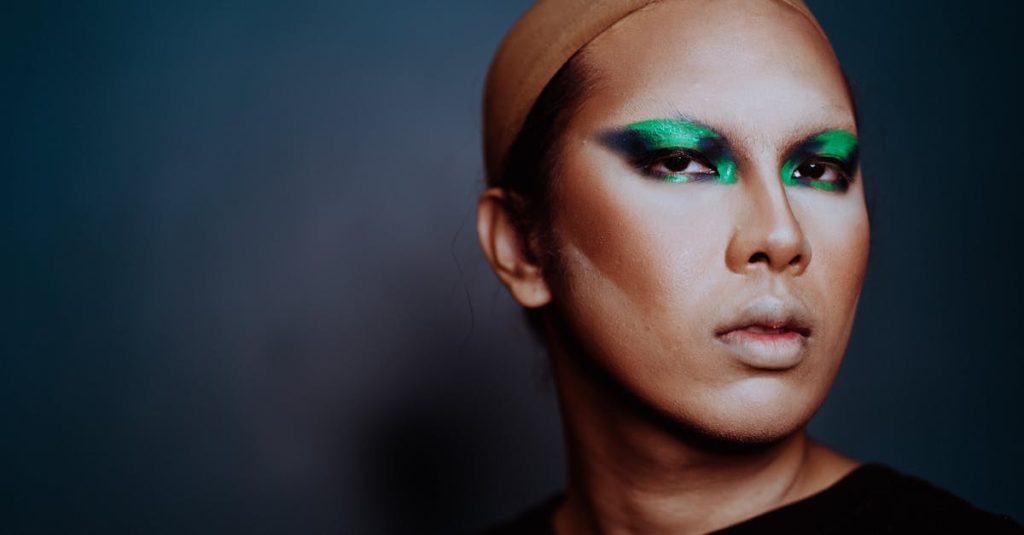 découvrez comment obtenir des lèvres pulpeuses grâce à nos conseils en soins, maquillage et traitements. sublimez votre sourire et affichez des lèvres irrésistibles avec nos astuces de beauté.