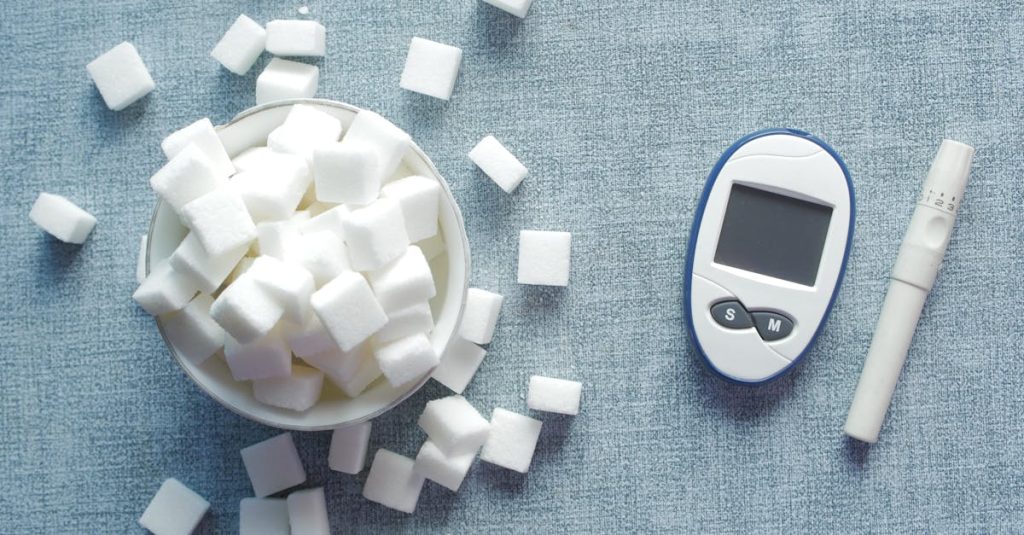 découvrez tout ce qu'il faut savoir sur la glycemie, son impact sur la santé, les méthodes de contrôle et les conseils pour maintenir des niveaux d glucose équilibrés. informez-vous sur les risques liés à l'hyperglycémie et à l'hypoglycémie pour une meilleure gestion de votre bien-être.