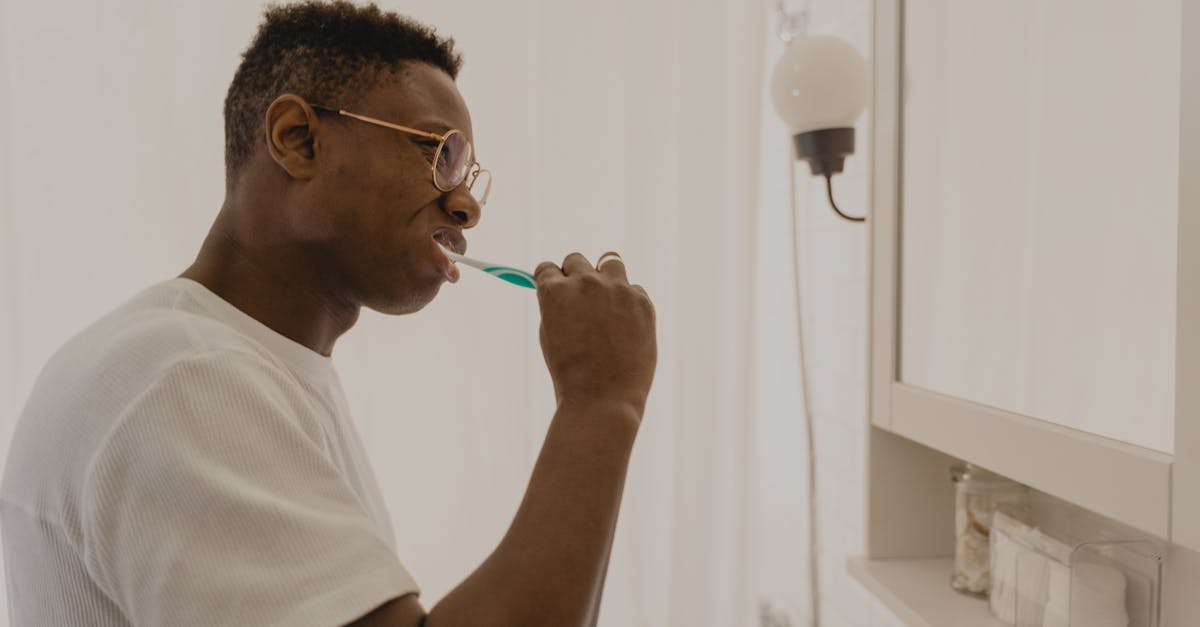 découvrez notre gamme de dentifrices innovants, conçus pour offrir un nettoyage efficace tout en prenant soin de votre émail. profitez d'un souffle frais et d'une santé bucco-dentaire optimale avec nos formules enrichies.