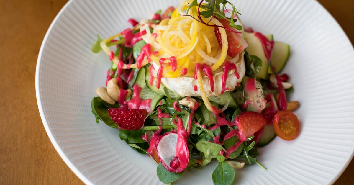 découvrez l'univers fascinant des fleurs comestibles ! apprenez à utiliser ces délicieuses et colorées fleurs dans vos plats, boissons et desserts pour rehausser vos recettes avec une touche naturelle et artistique. idéal pour les amateurs de gastronomie et les passionnés de jardinage.