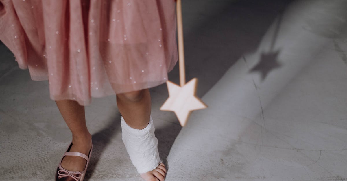 découvrez nos conseils essentiels pour l'entretien de vos chaussures : astuces de nettoyage, produits recommandés et techniques pour prolonger la vie de vos souliers. prenez soin de votre style avec notre guide complet !